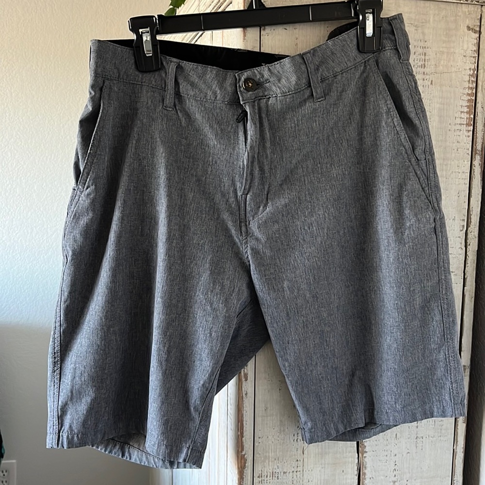 Trunks board shorts !
